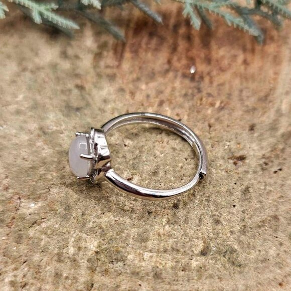 Beautiful Nature White Chalcedony Flower Band Adjustable Ring - Picture 6 of 10